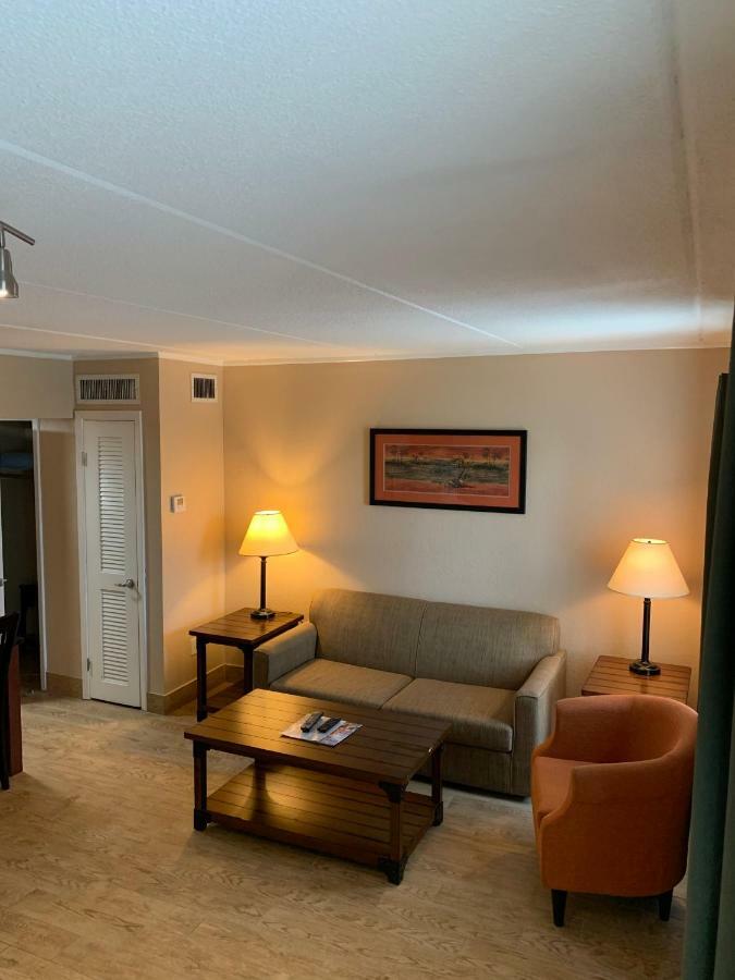 Inn On The Gulf Хъдзън Екстериор снимка